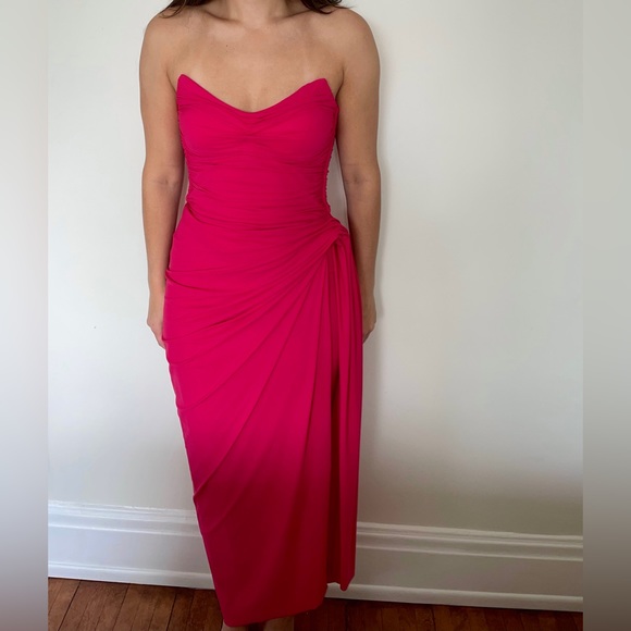 NEW Chiara Boni Ruched Strapless Dress - Picture 1 of 5